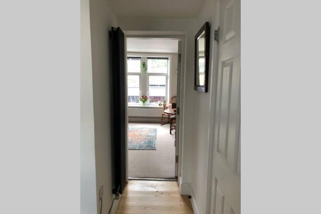 Stylish Studio Gem In The Heart Of Hebden ヘブデン・ブリッジ エクステリア 写真